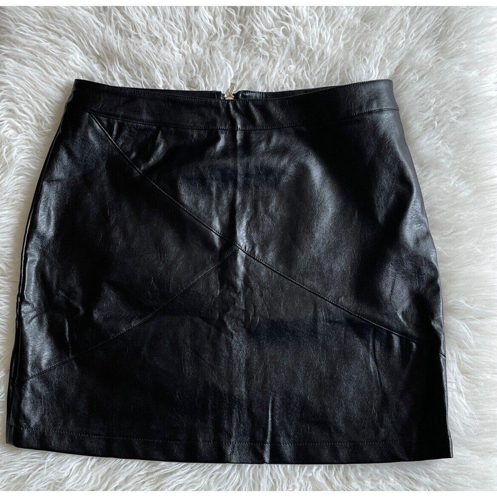 Guanyy Women’s Size Large Black Faux Leather Skirt Preowned